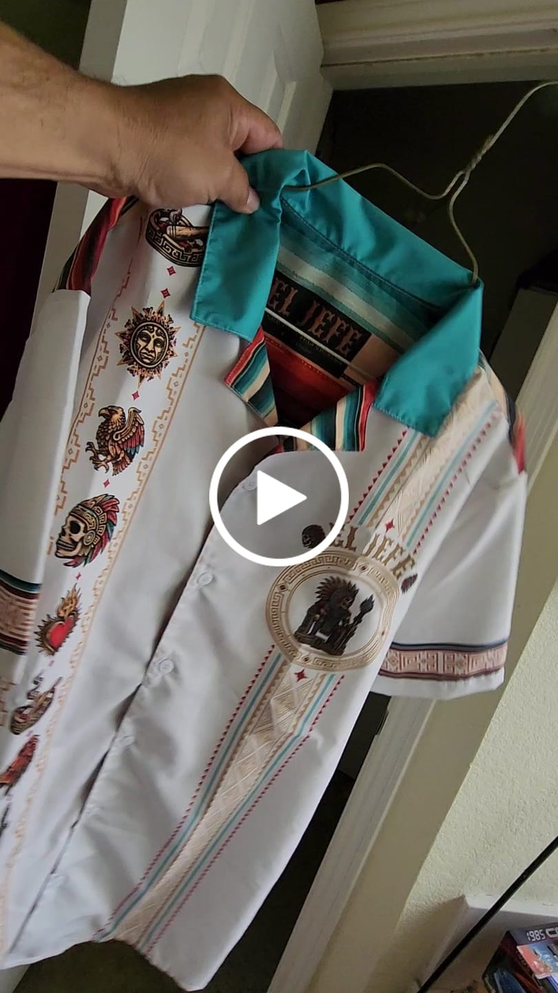 Customer video review of El Jefe Azteca Hueso Guayabera