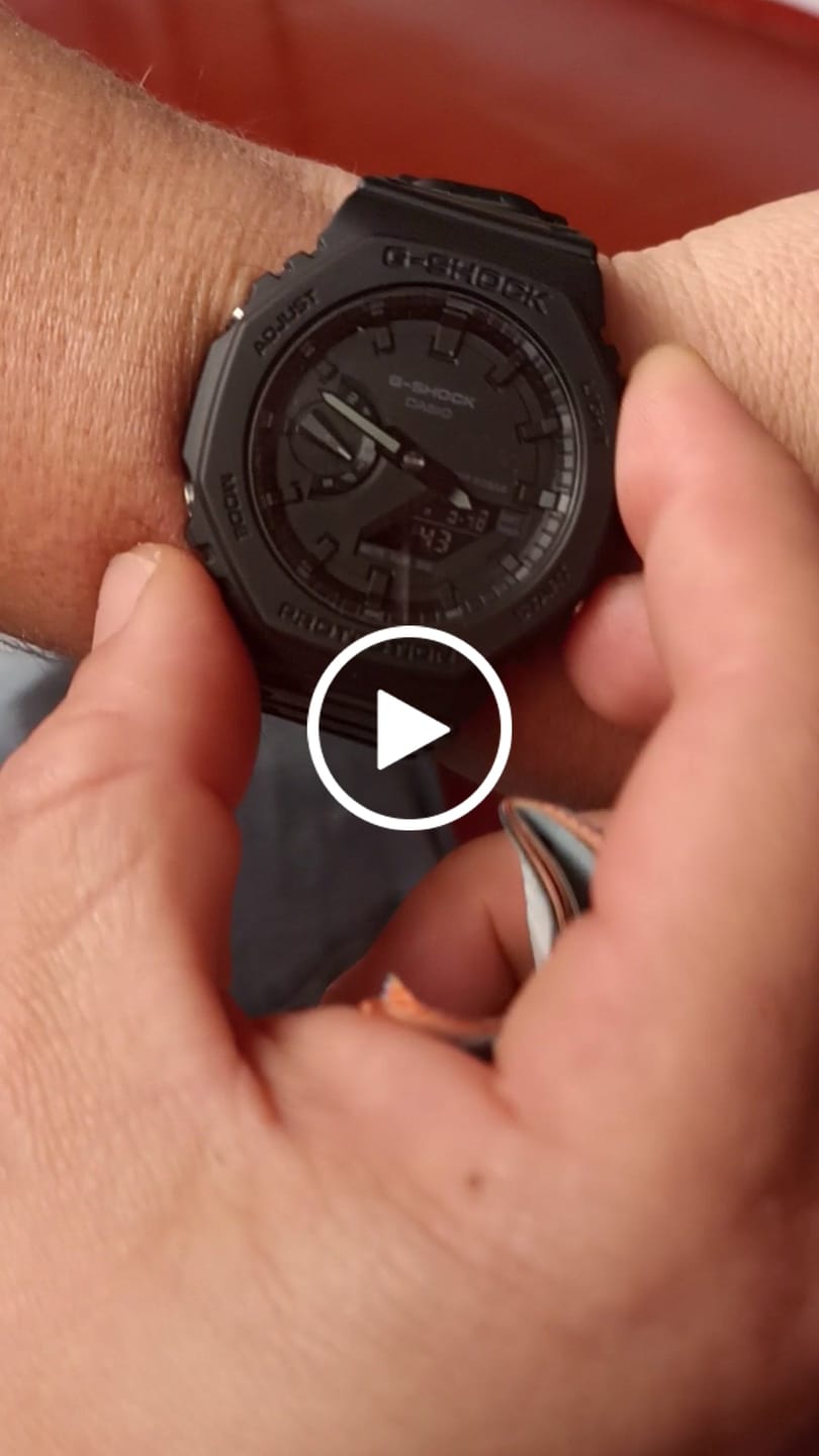 Customer video review of Reloj Casio G-Shock Royal Oak "Casioak" GA-2100-1A1 Carbon Core Negro