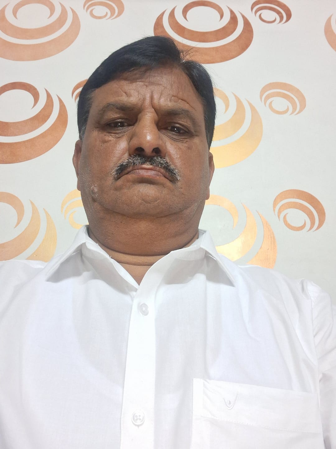 Customer photo review of Good Luck - 100% Cotton Formal White Shirt Pack Of 2 Combo For Men | Uathayam