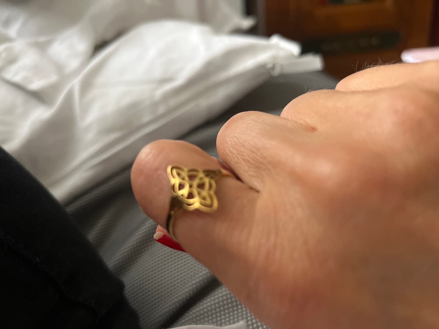 Customer photo review of Bague Ajustable "Protection Éternelle" - Noeud de Sorcière