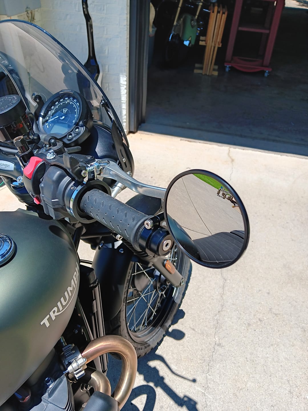 Customer photo review of Triumph Bar End Finishers & Mirror Kits - 7/8” Handlebar Triumph Models