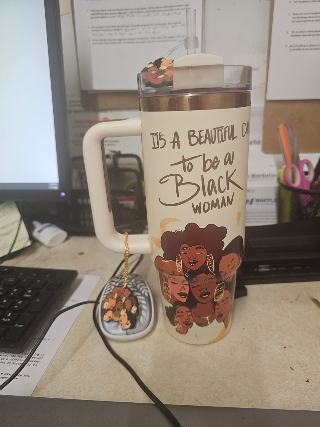 Customer photo review of Limited Edition "Crème Brûlée" Cream FlowSip™ Insulated Tumbler – Pinklomein x Cecilia's House