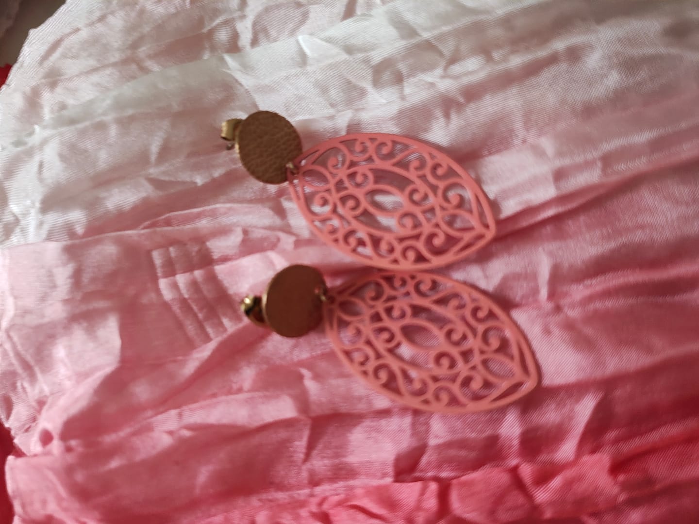 Customer photo review of Ohrring Melody Koralle