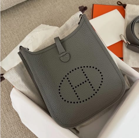 Customer photo review of Mini Evelyne 18cm Togo Ghw