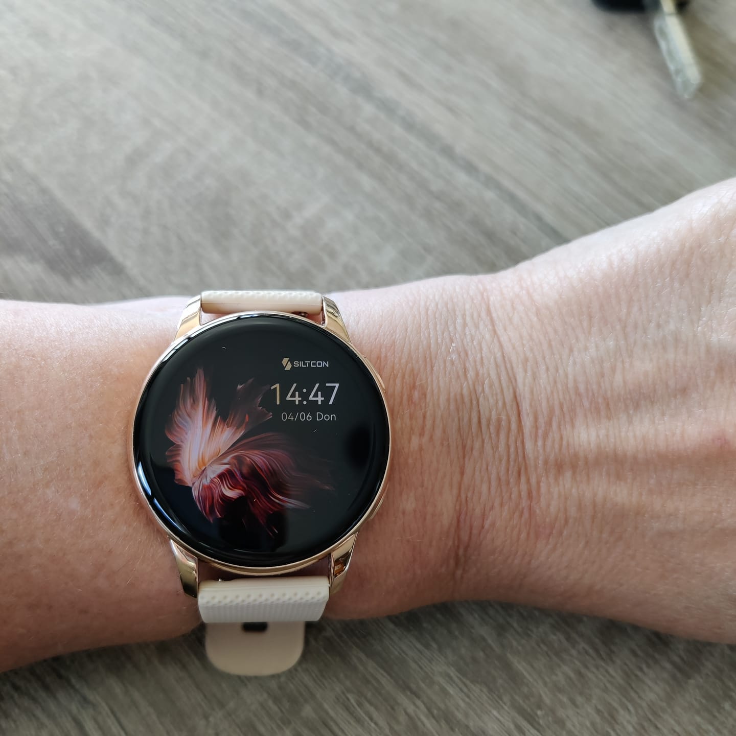 Customer photo review of Siltcon® Auréa Smartwatch Dames Goud