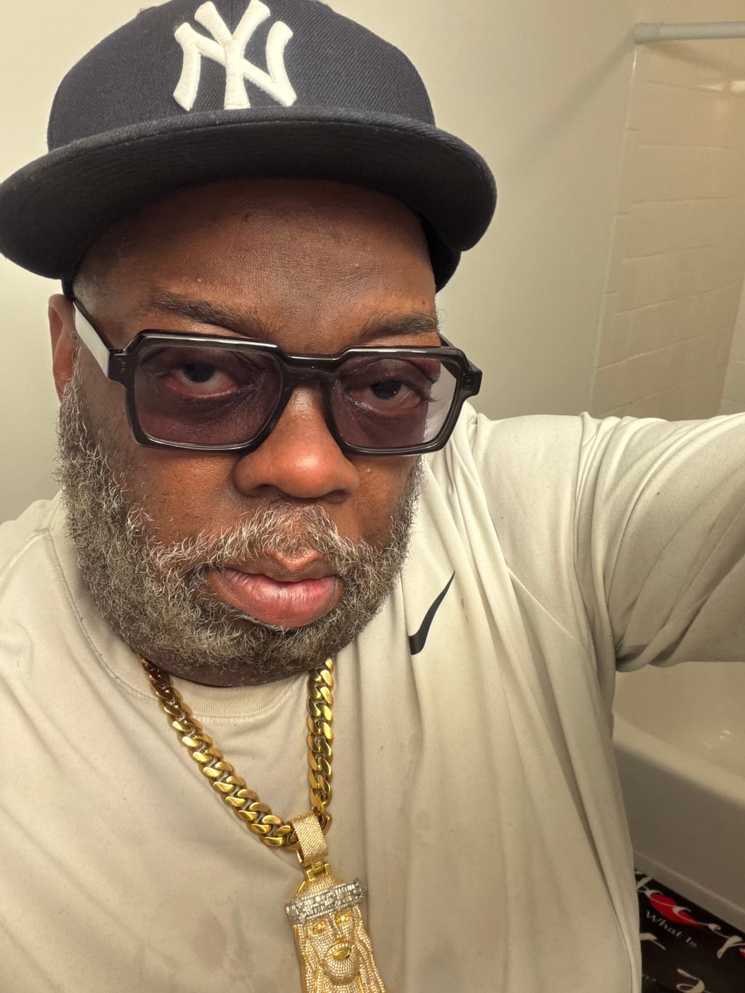 Customer photo review of 10-22mm Solid 18k Gold Plated Miami Cuban Link Chain