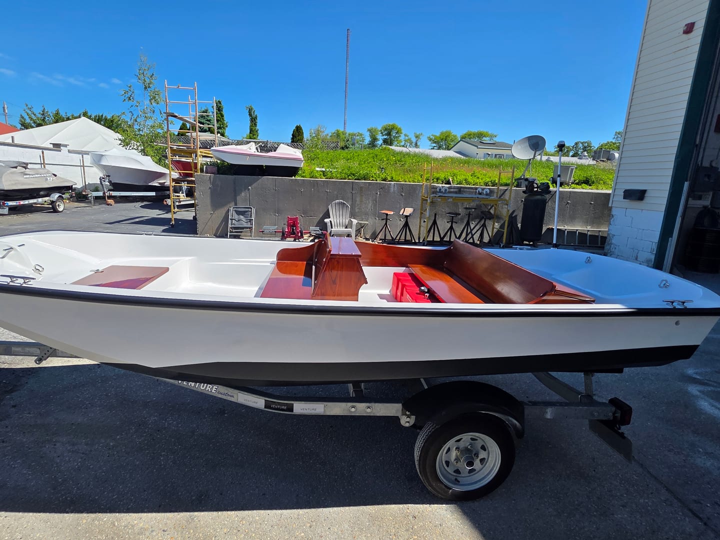 Customer photo review of Boston Whaler 3 Piece OEM Rub Rail **All Black** - Fits Classic 9' - 17'