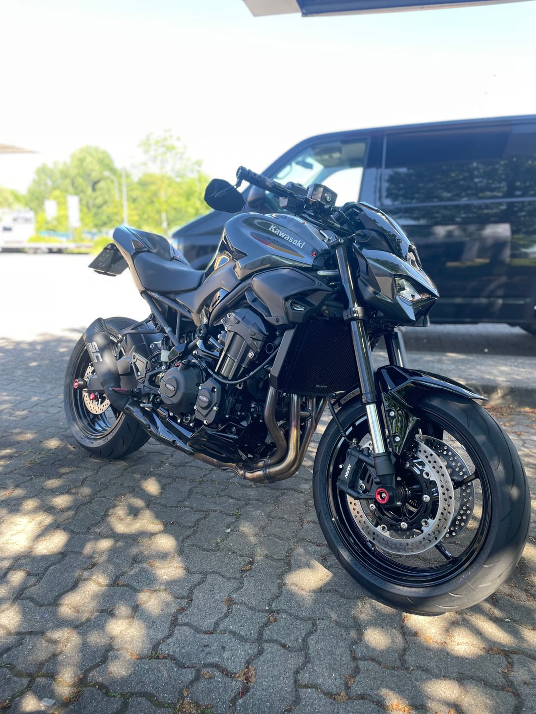 Customer photo review of PUIG Radiator - Kühlerschutz | schwarz | passend für Kawasaki Z900 / SE - Modelle (2025-2026)