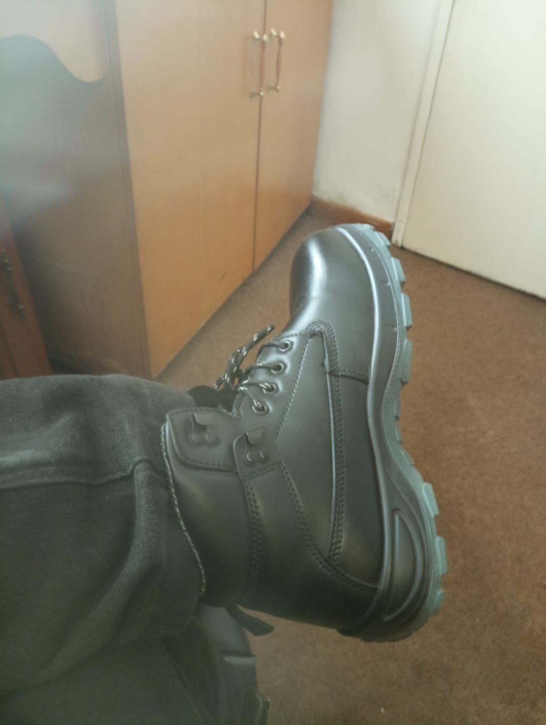 Customer photo review of Grittgear Quartz S1P Leather Safety Boot - Black