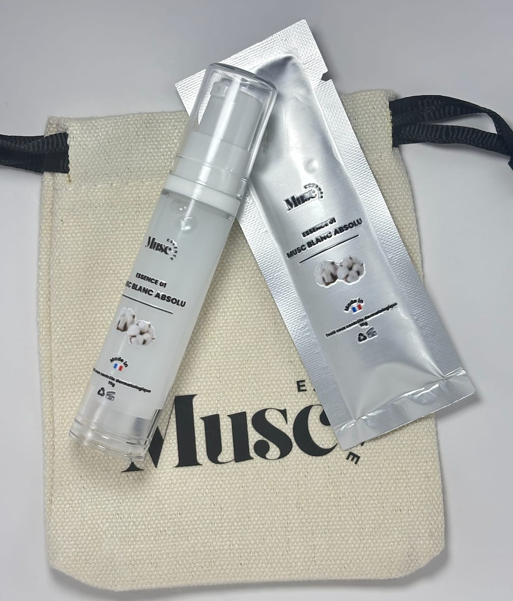 Customer photo review of Musc Blanc Absolu