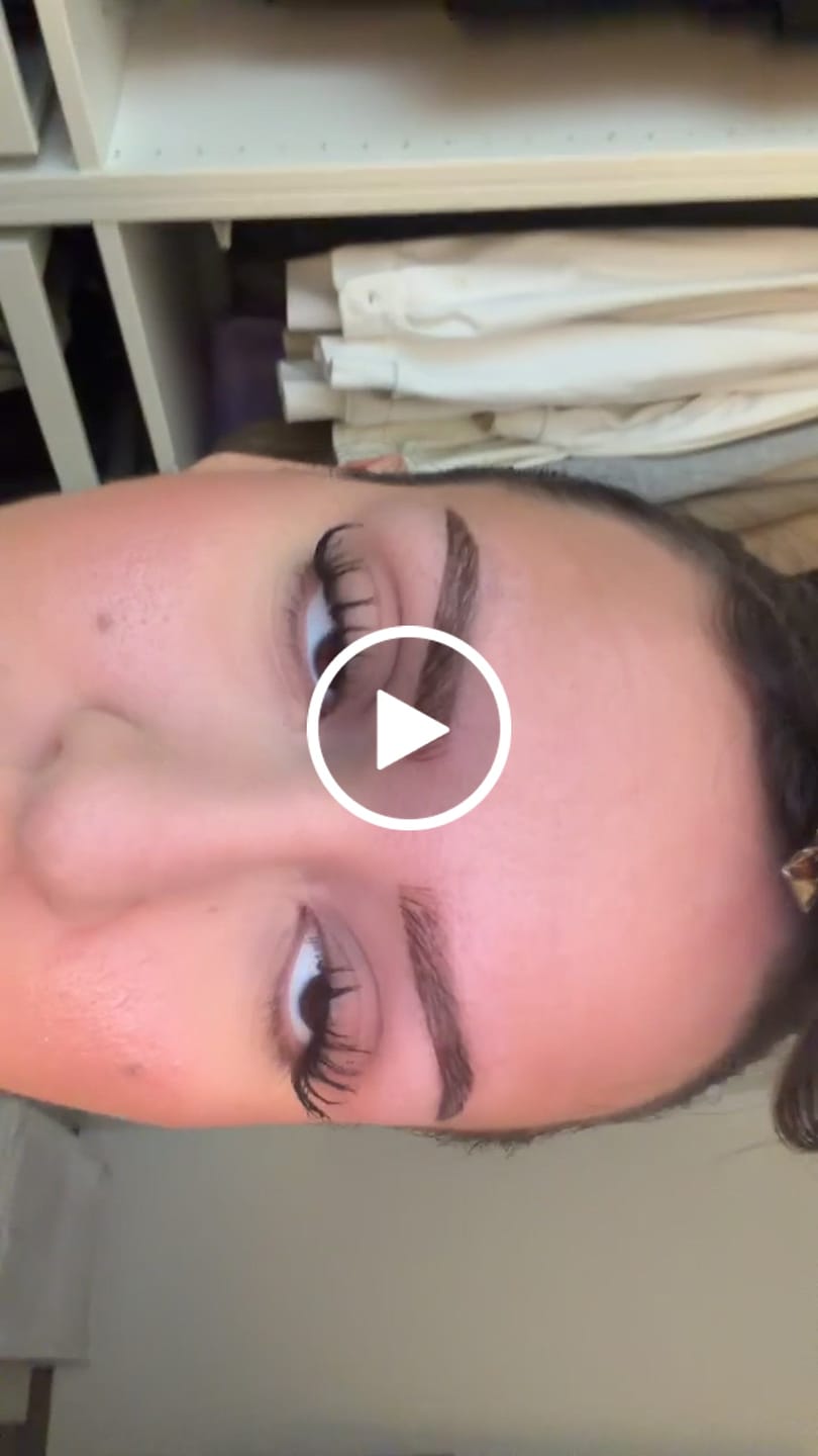 Customer video review of LASHCOCA!NE - Wimpernserum