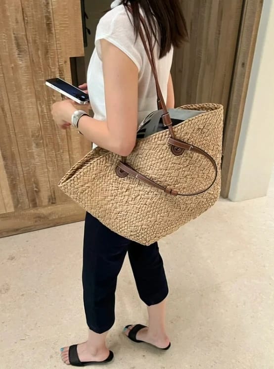Customer photo review of Margot Woven Summer Tote