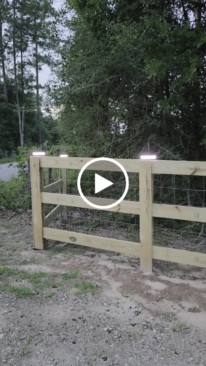 Customer video review of TSUN 5x5 Color Changing Solar Post Caps Lights