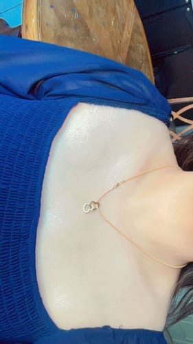Customer photo review of Eternal Rose Box - With Personalized Necklace And Real Rose