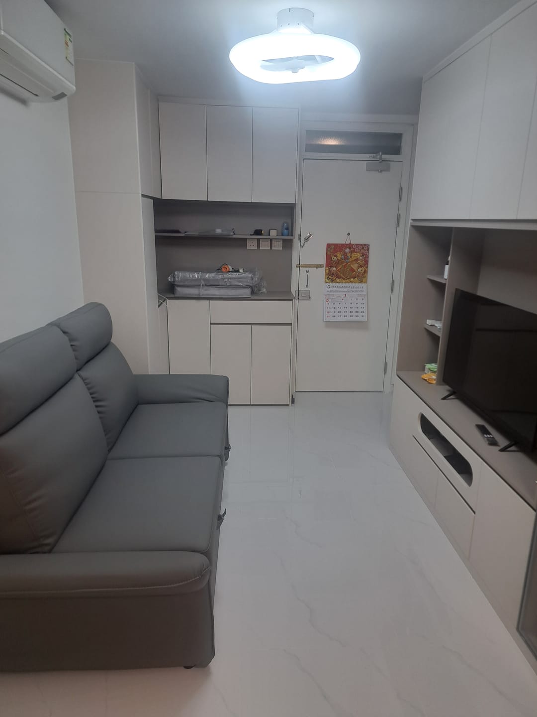 Customer photo review of I402 梳化床幫你變出空間。唔夠位？一拉，屋企大一倍。