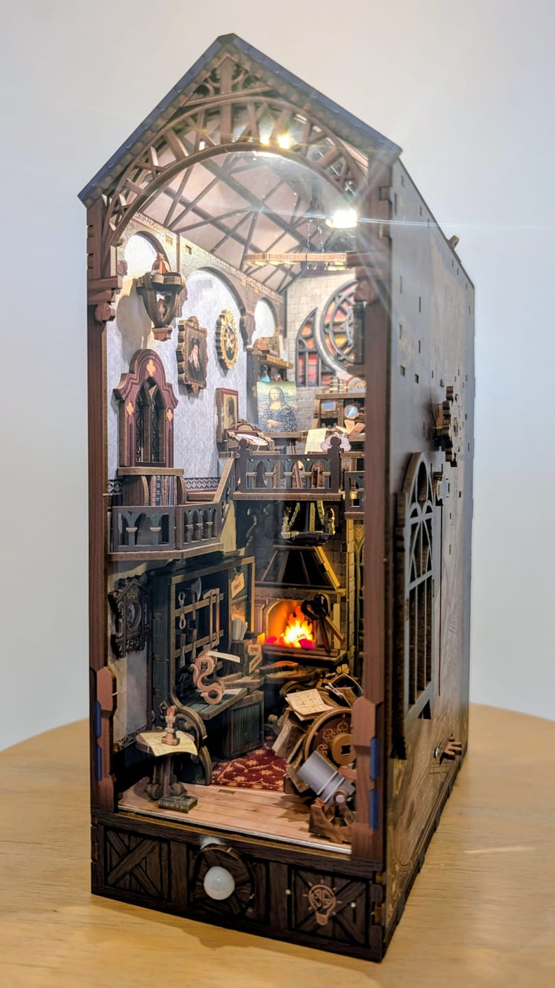 Customer photo review of DIY Book Nook Kit  - Leonardo da Vinci