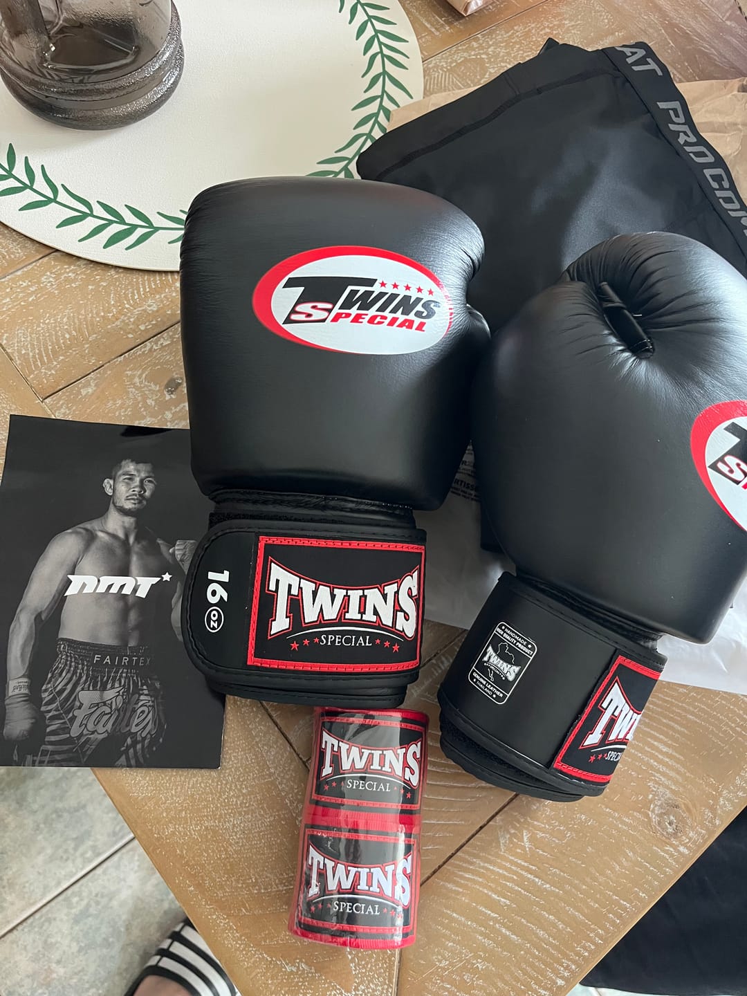 Customer photo review of Twins Special BGVL3 Black Velcro Boxing Gloves