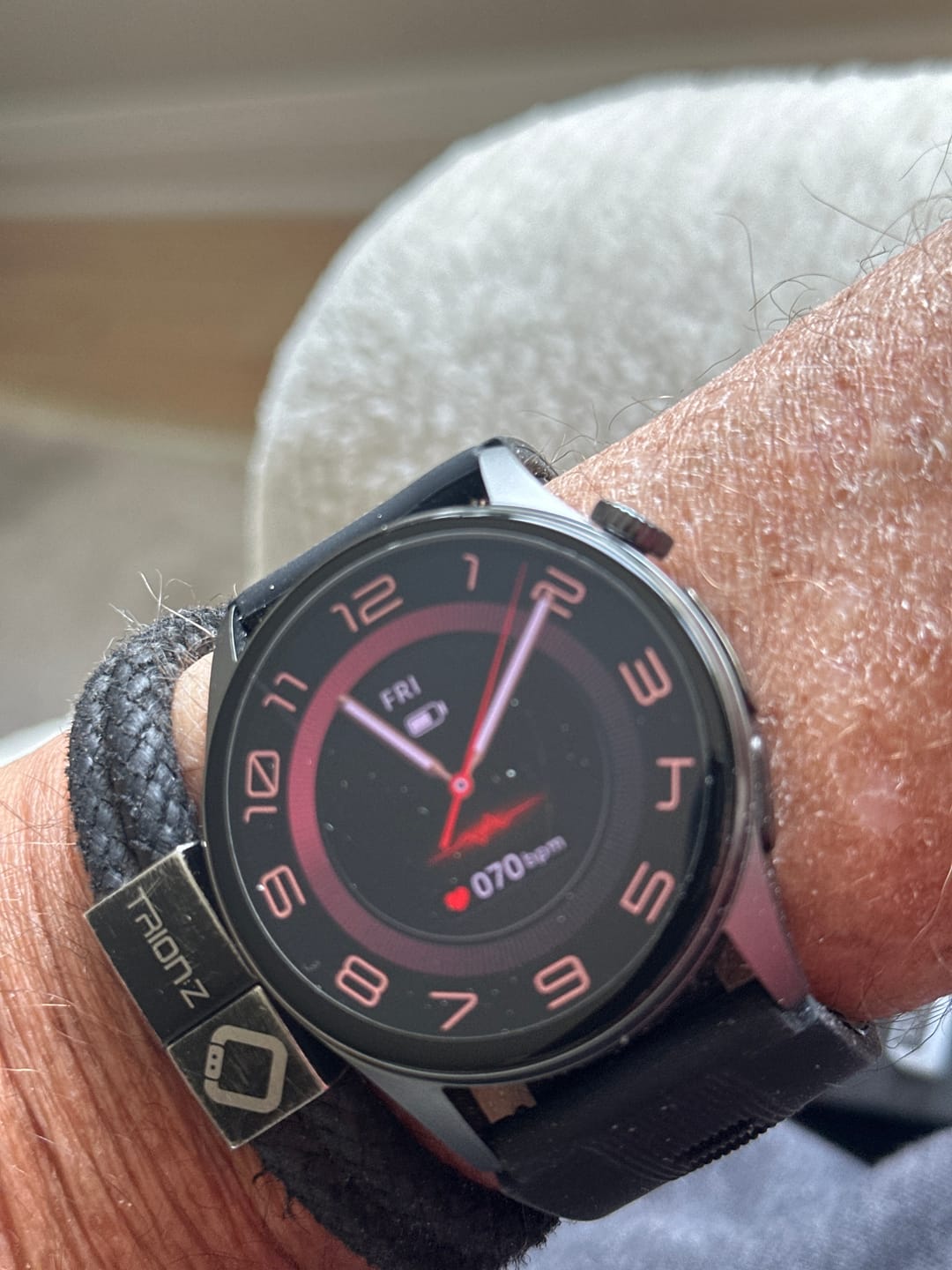 Customer photo review of Fitaos Max 6 High-end Flagship Air Pump Blood Pressure ECG Blood Sugar Blood Oxygen Monitoring SmartWatch