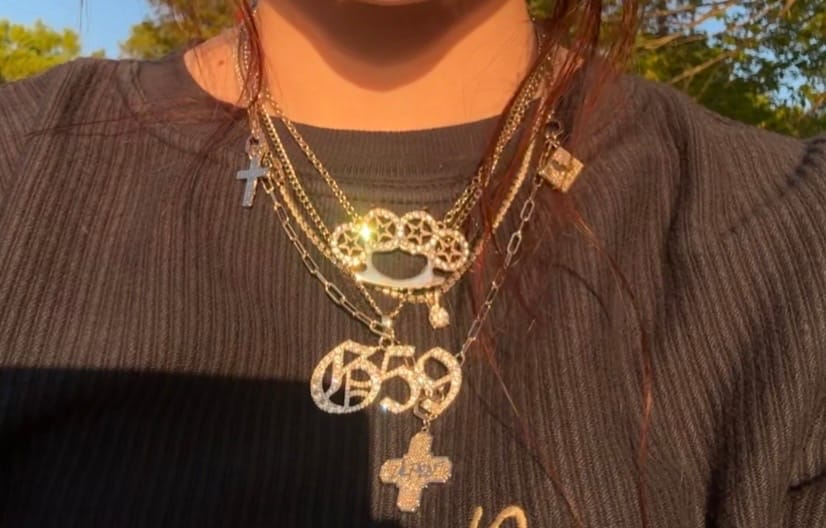 Customer photo review of Fatale Necklace