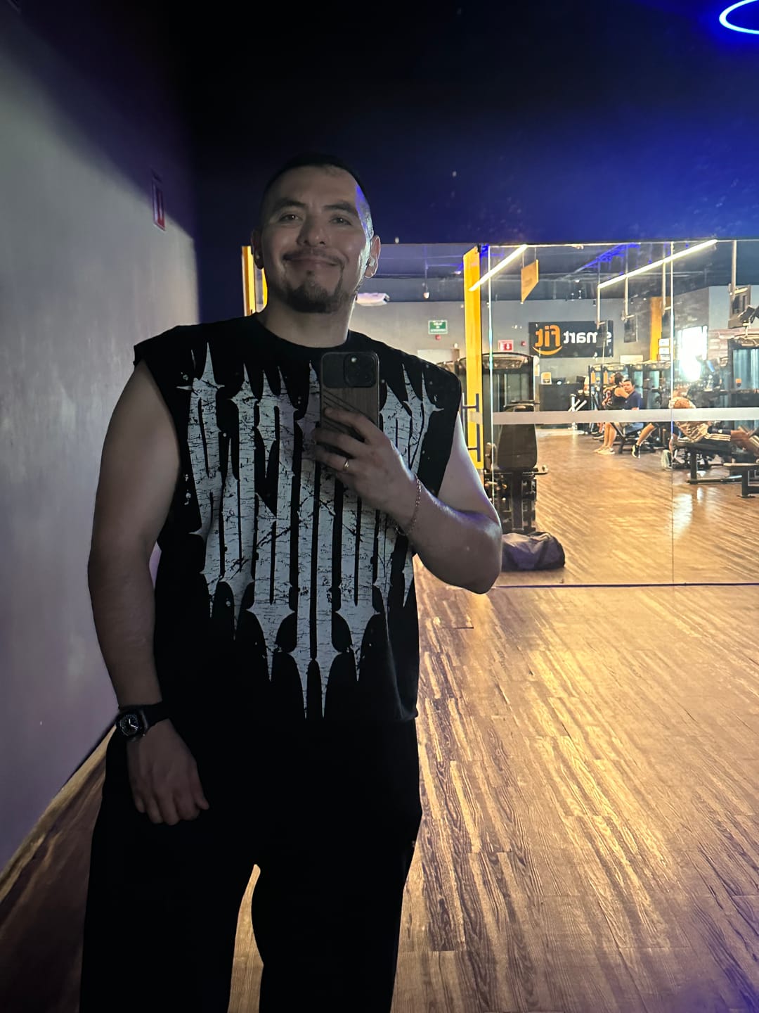Customer photo review of 3021 - Revenge Crop Cut-Offs