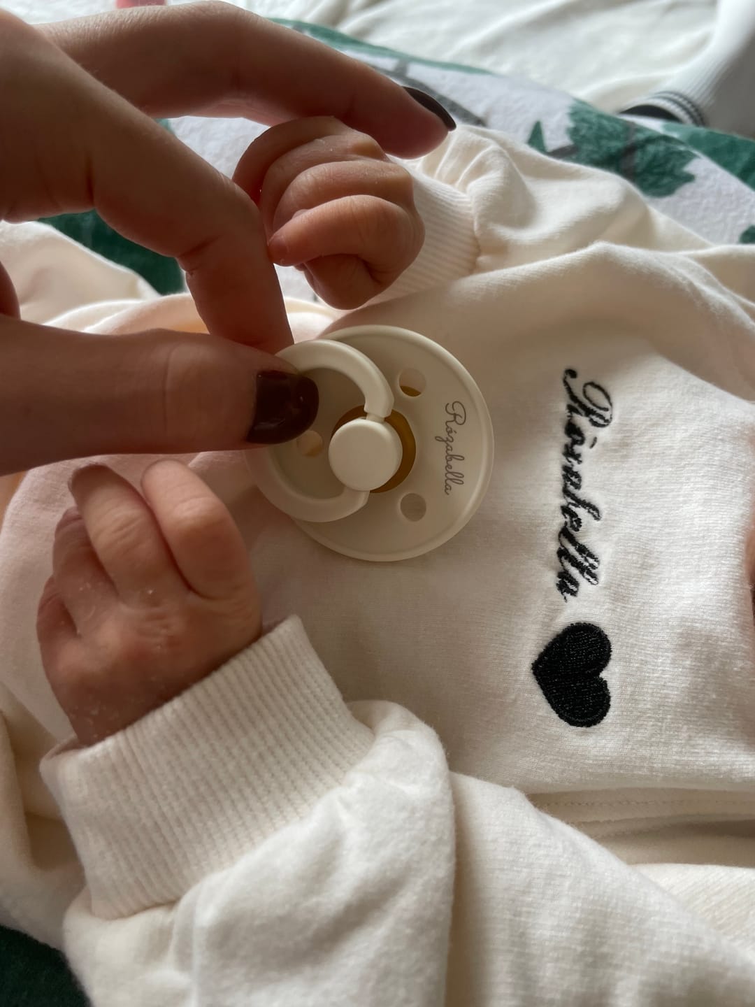 Customer photo review of Névre szóló BIBS Colour cumi - krémfehér