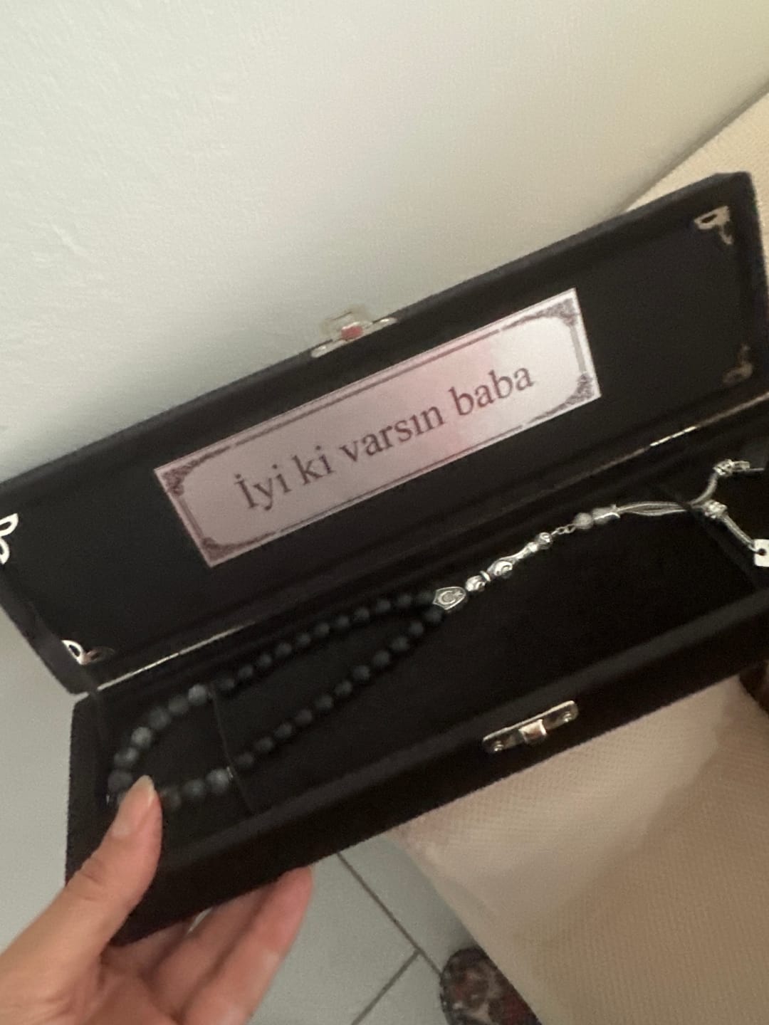 Customer photo review of Namen Tesbih personalisiert aus Naturstein mit Box Anthracite/Black