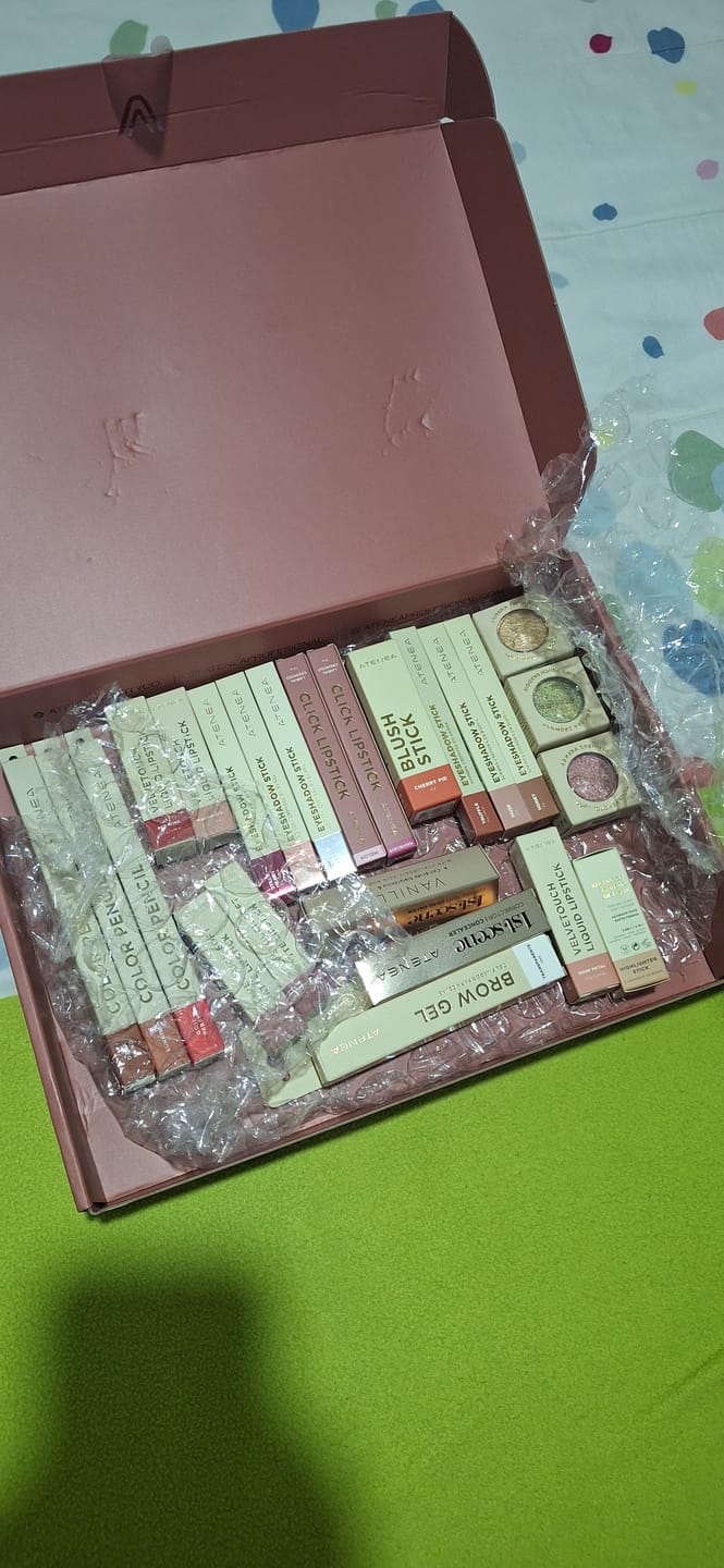 Customer photo review of SOMBRAS CREMOSAS MATE EN BARRA