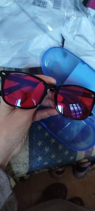 Customer photo review of RESTORA Blue Light Glasses