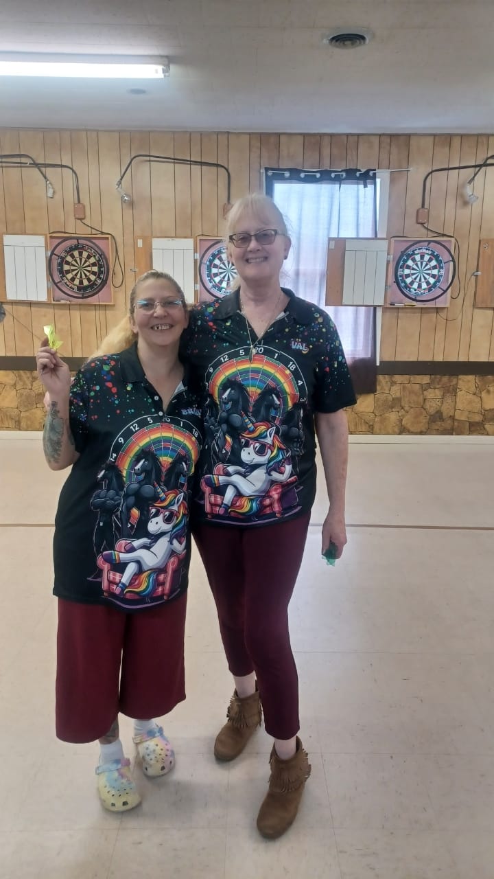 Customer photo review of Maxcorners Darts Funny Unicorn Rainbow Splash Personalized Name, Team Name 3D Shirt