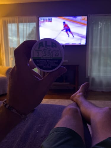 Customer photo review of Spearmint Nicotine Pouches
