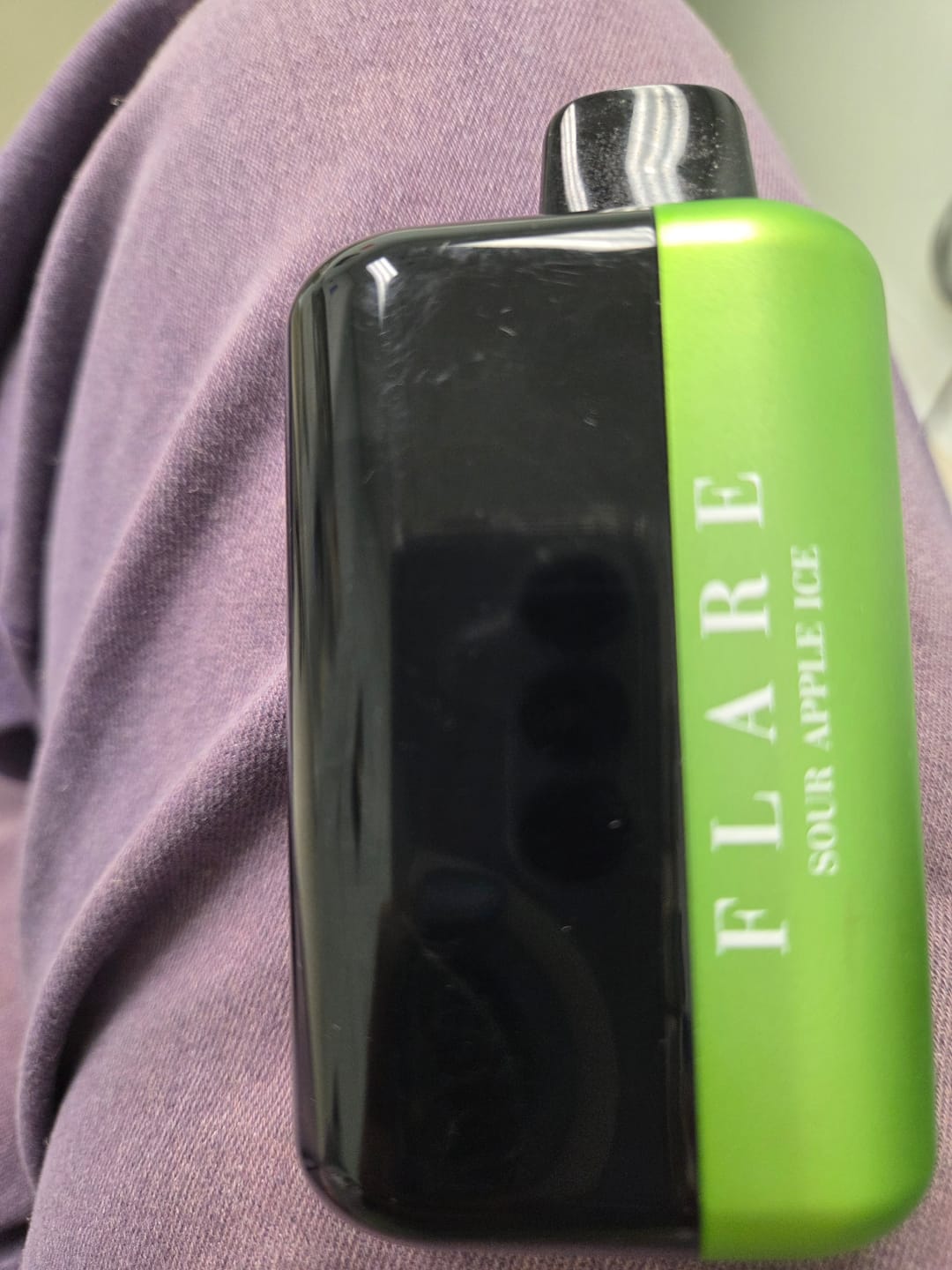 Customer photo review of Sour Apple Ice Luff Bar Flare 40k