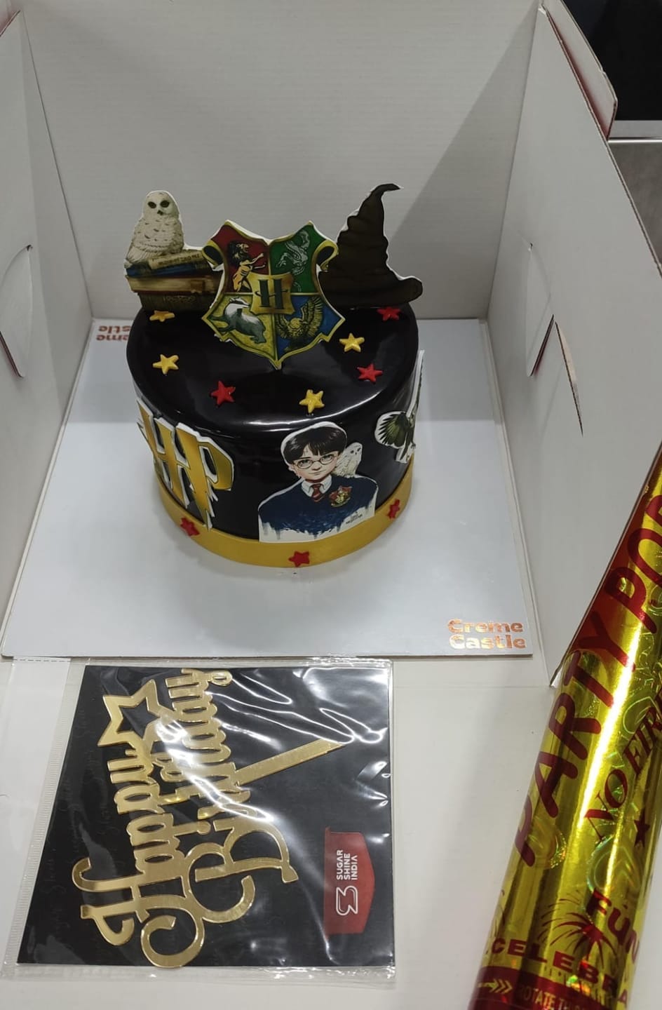 Customer photo review of Harry potter theme Cake