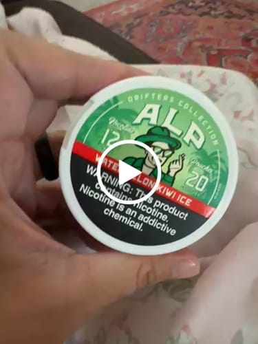 Customer photo review of Spearmint Nicotine Pouches