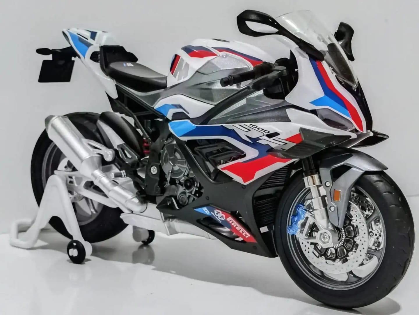 Customer photo review of BMW M1000RR 1:9