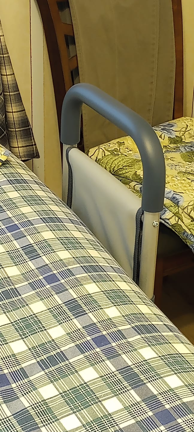 Customer photo review of Bed Rails for Elderly Adults Safety