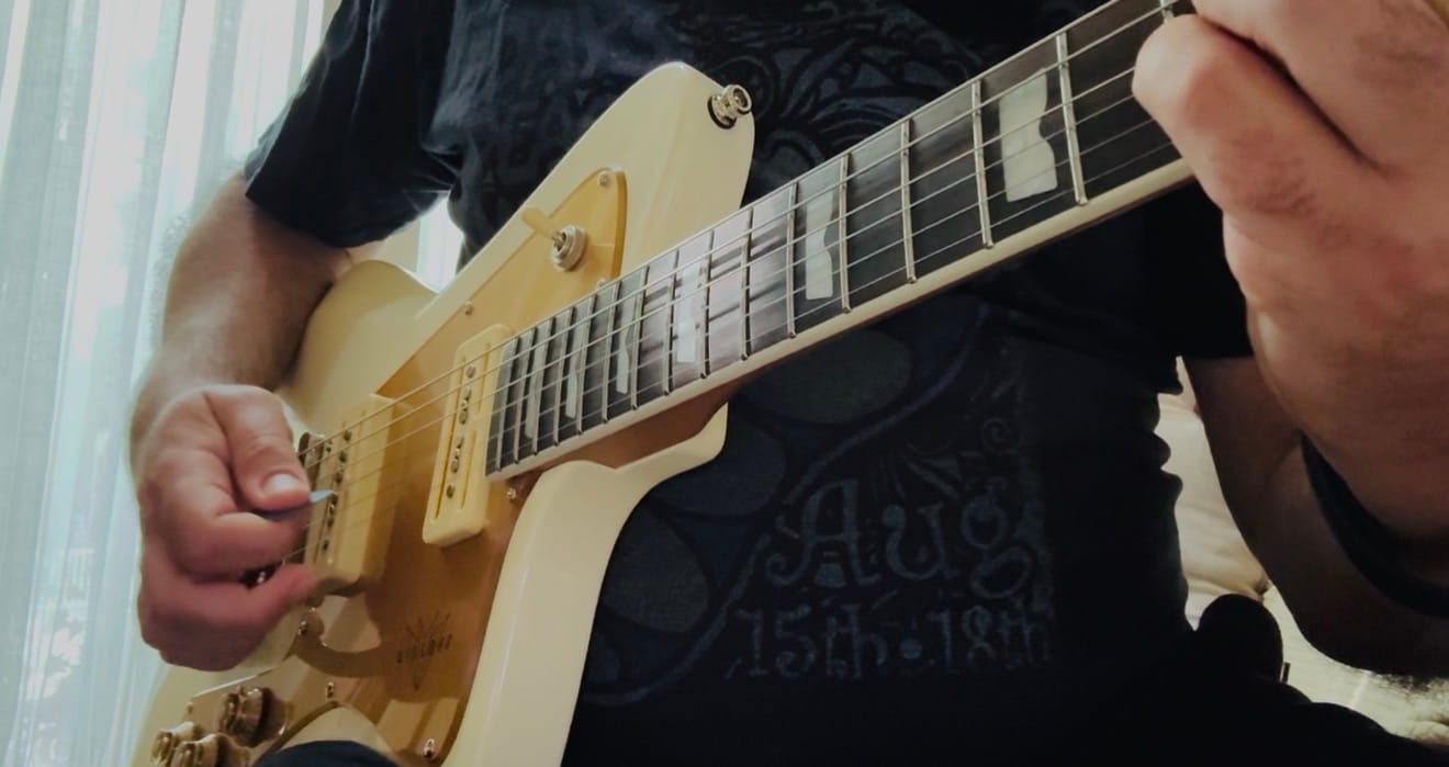 Customer photo review of Wingman - Vintage White