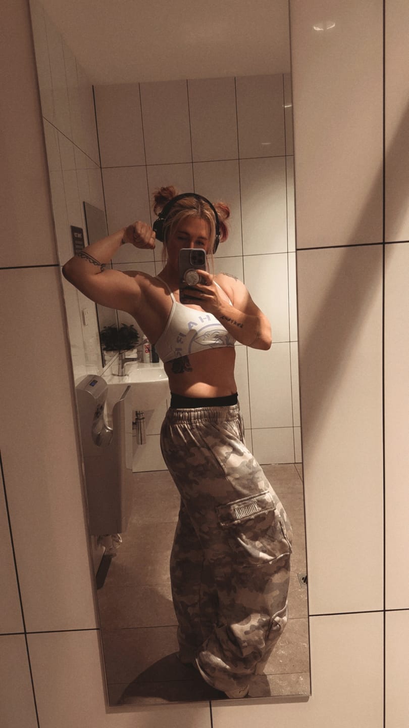 Customer photo review of 2033 - Heritage Camo Cargo Sweats