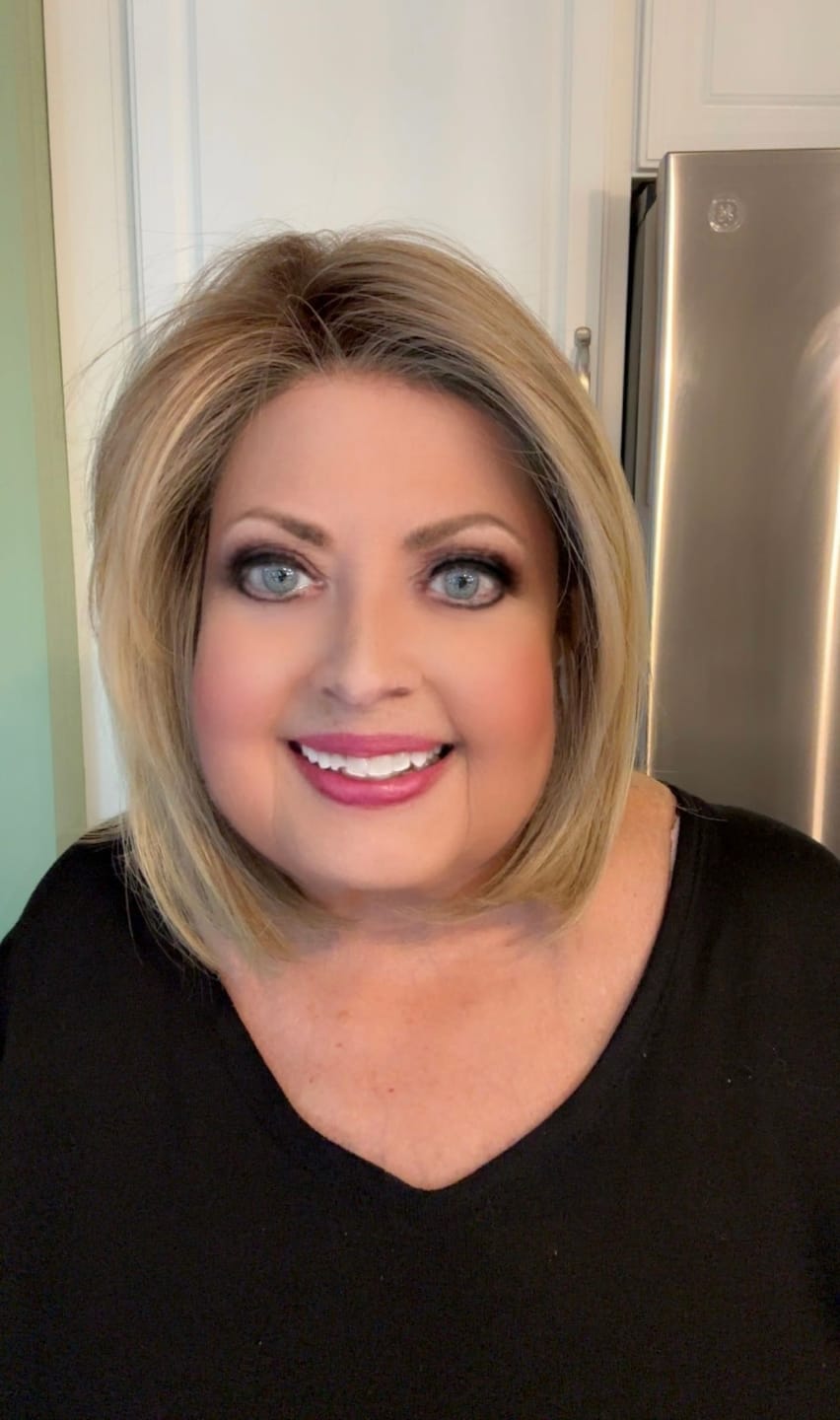 Customer photo review of FIERCE FOCUS - Sunlit Beige Blonde*