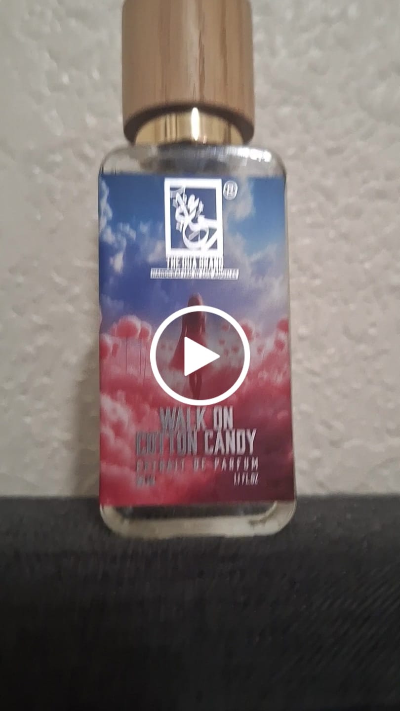 Customer video review of Walk On Cotton Candy