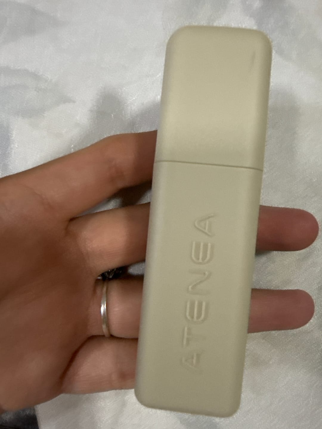 Customer photo review of BRONZER CREMOSO EN BARRA COLLECTION