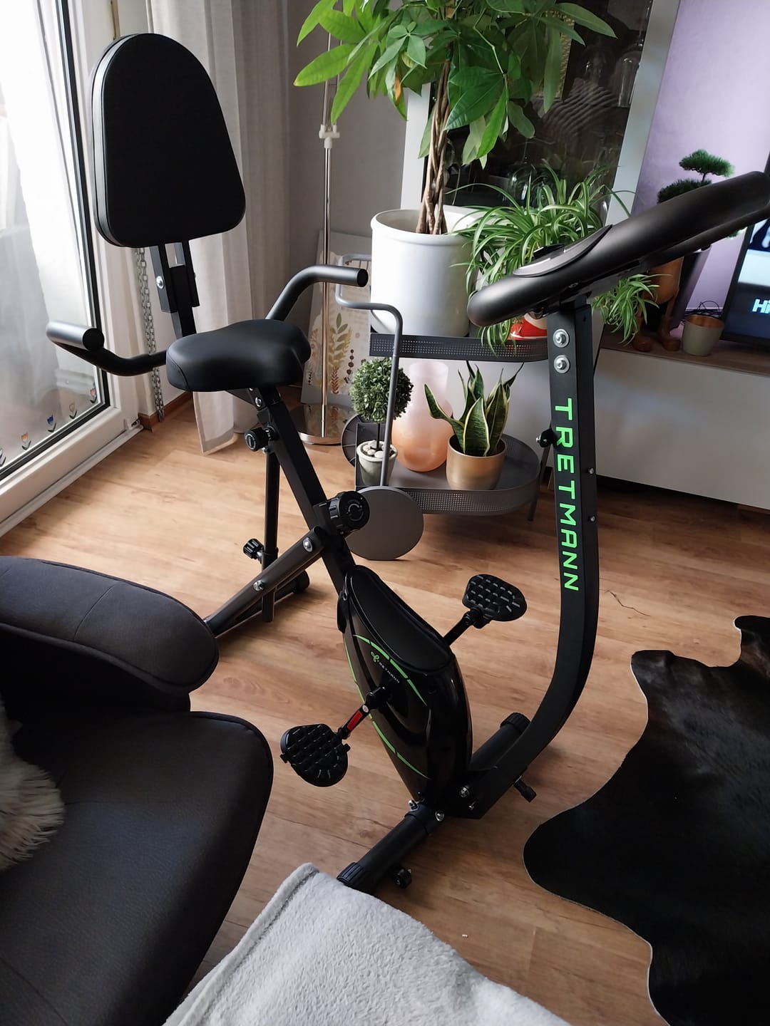 Customer photo review of Tretmann RIDE- Heimtrainer mit tiefem Einstieg