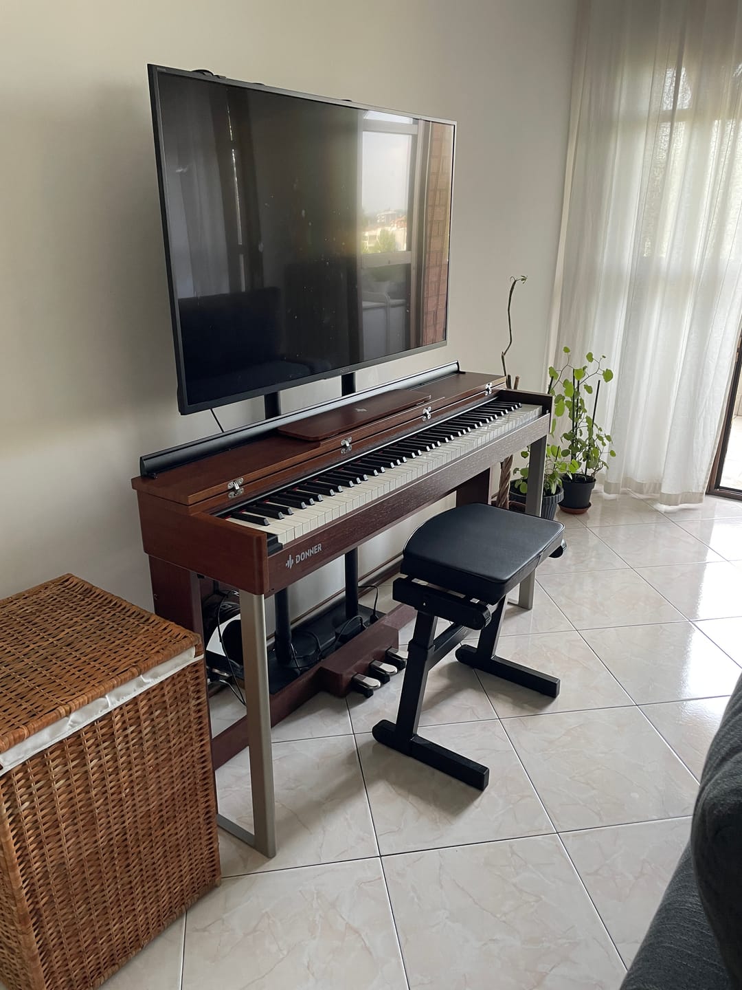 Customer photo review of Donner DDP-200 Pianoforte Digitale con Azione a Martello Graduale