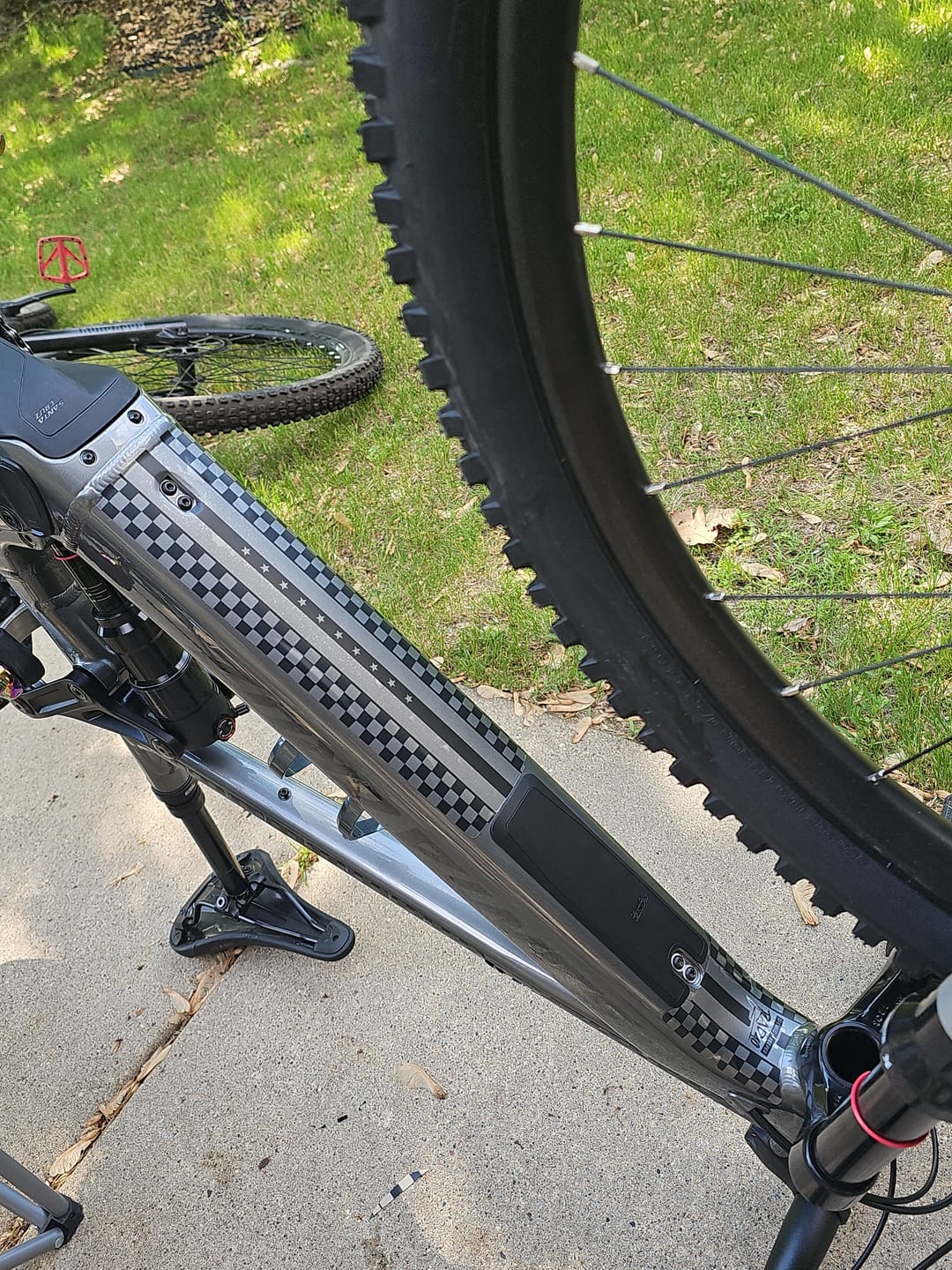 Customer photo review of Rad 40th Anniversary Collection Frame Keeper - Transparent