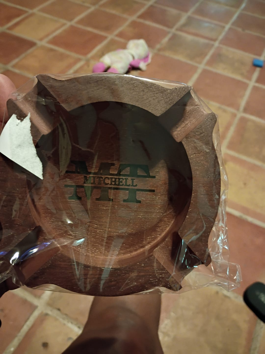 Customer photo review of Personalized Name Walnut Cigar Ash Tray for Dad,Grandpa,Boyfriend,Friend