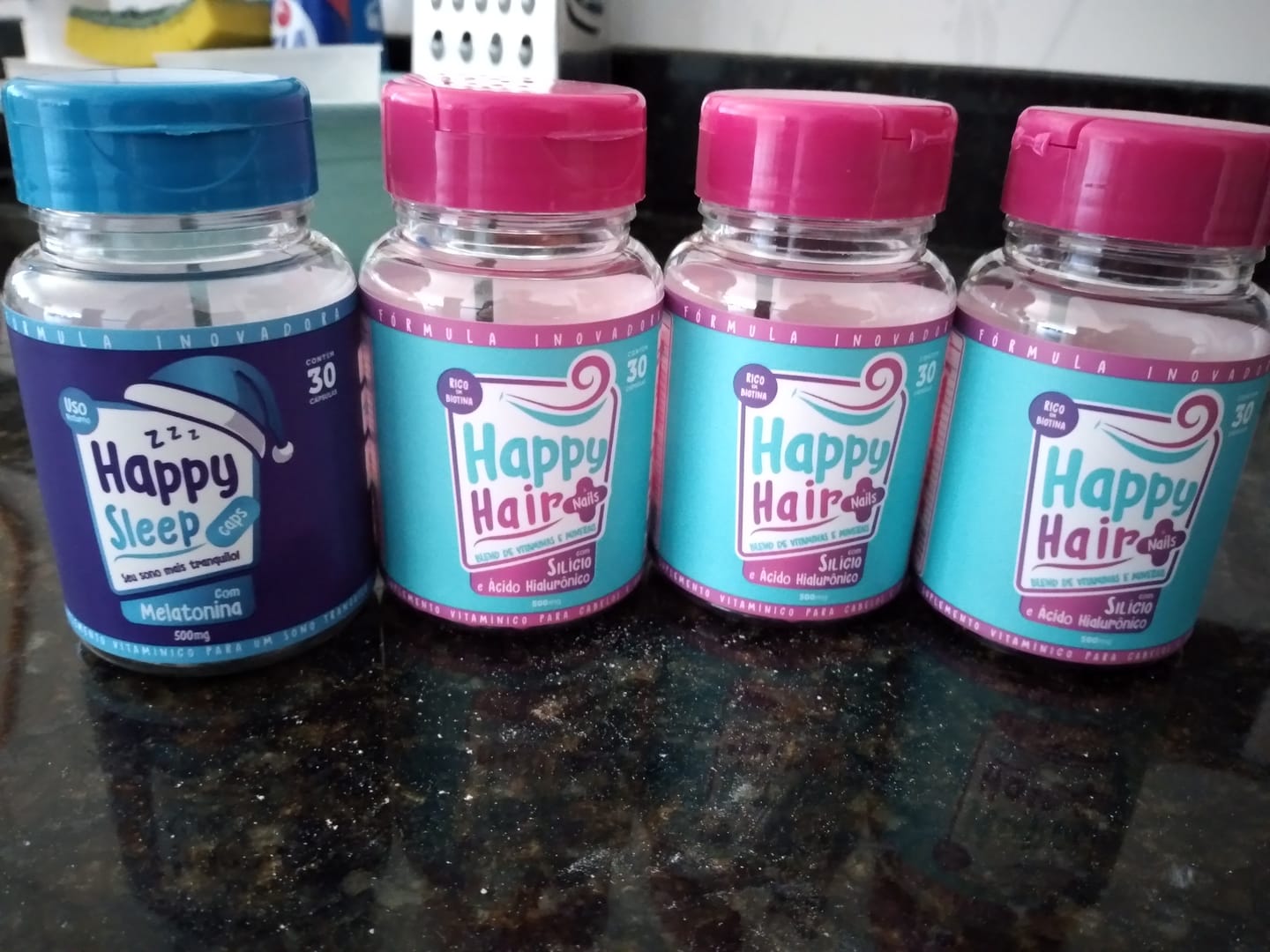 Customer photo review of Happy Hair 3 Potes + 1 Melatonina Grátis