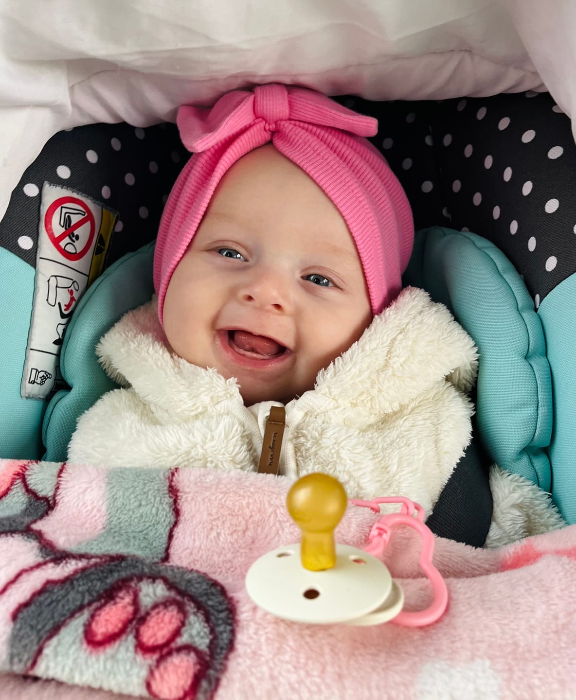 Customer photo review of Névre szóló BIBS Colour cumi - krémfehér