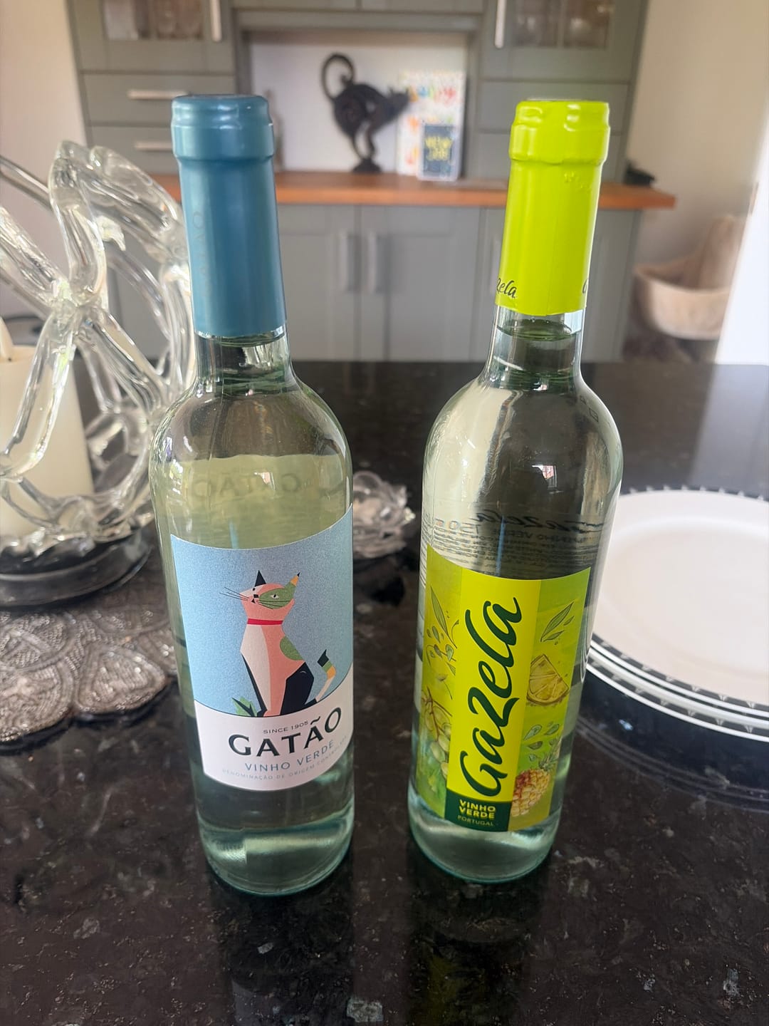 Customer photo review of Vinho Verde Why Not? 12 bottles case