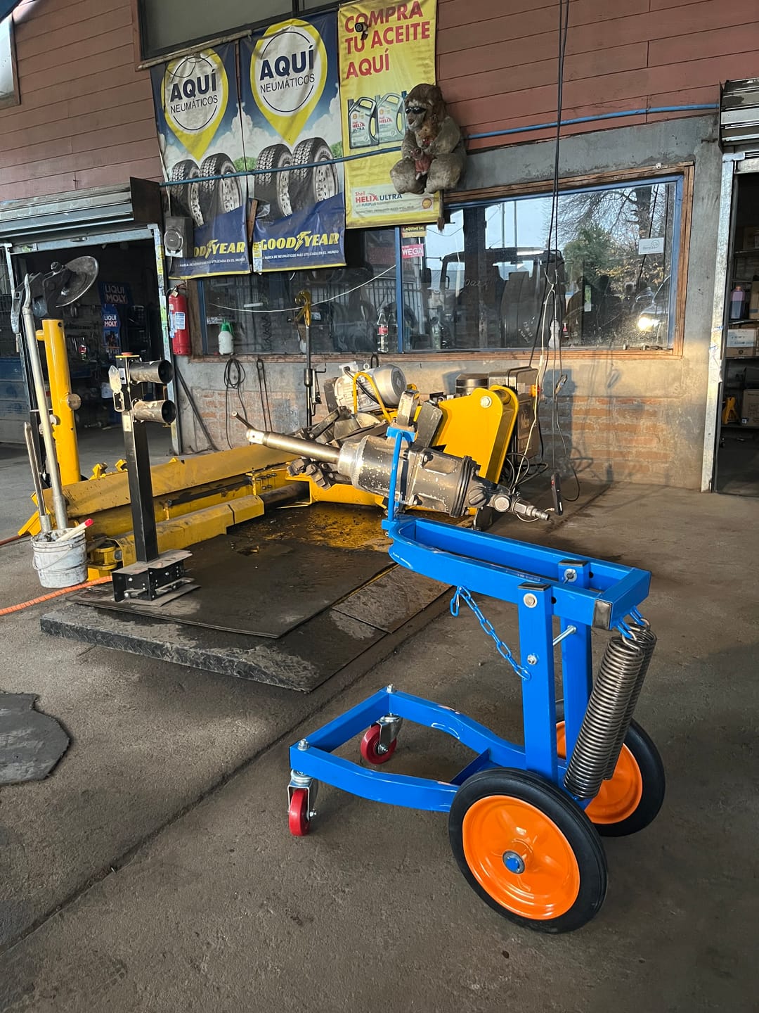 Customer photo review of Carro Porta Llave de Impacto Camion 1"