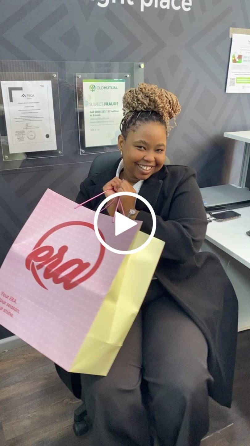 Customer video review of Yellow Era Gift Bag