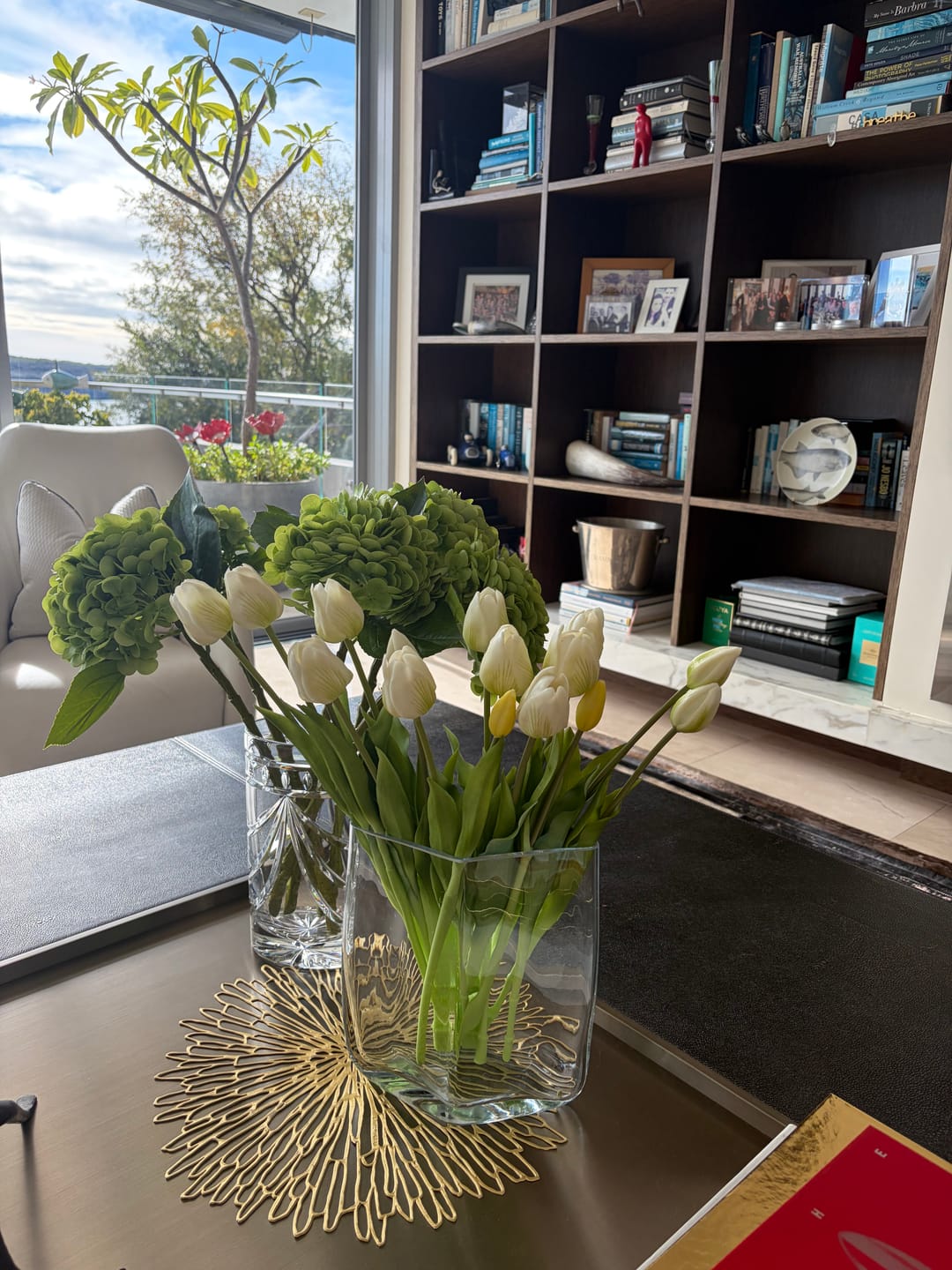 Customer photo review of Tulips - White Long Stem
